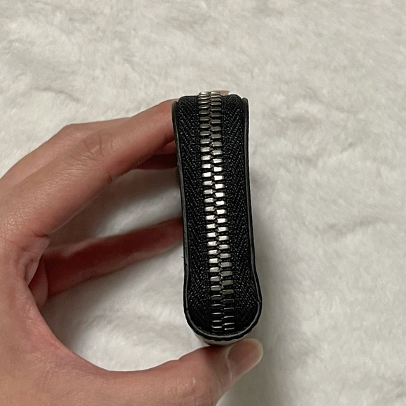 SOLD-Louis Vuitton Coin Purse - Picture 8 of 13